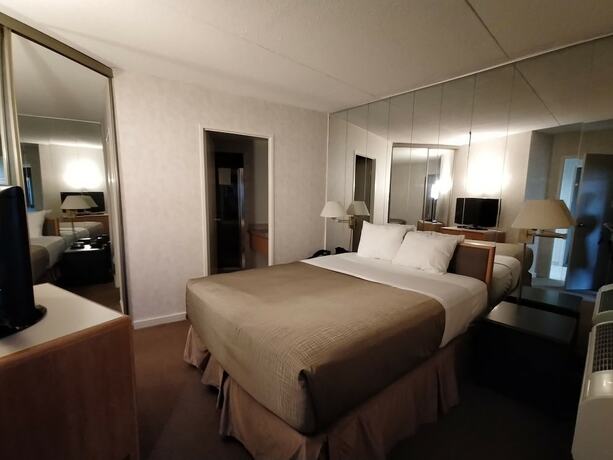 Imagen de la habitación del Hotel Royal Harbour Resort. Foto 20