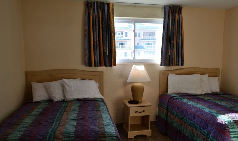 Imagen de la habitación del Hotel Royal Hawaiian Motel. Foto 5