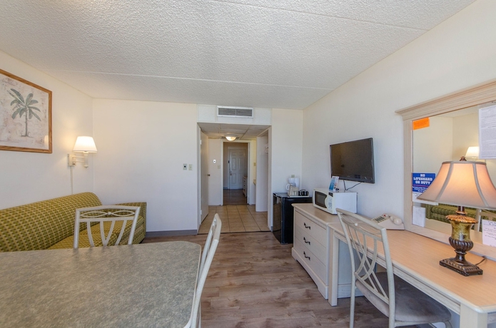 Imagen de la habitación del Hotel Royal Hawaiian Motel. Foto 6