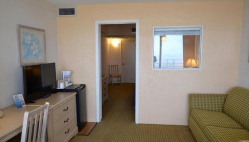 Imagen de la habitación del Hotel Royal Hawaiian Motel. Foto 19