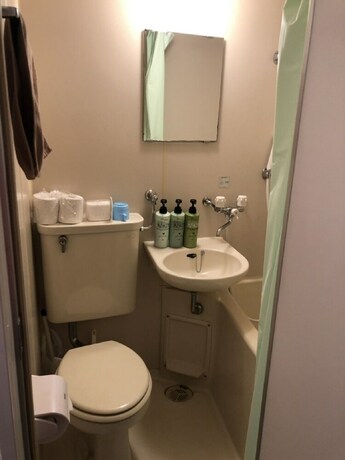 Imagen de la habitación del Hotel Royal Heights Kikusui Station. Foto 36