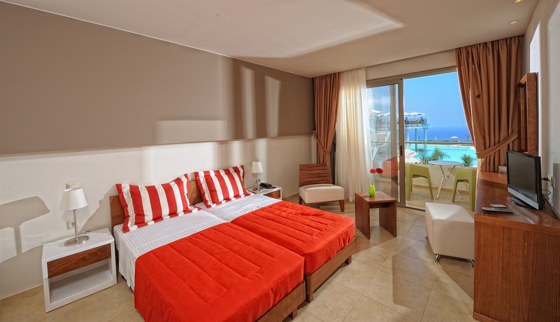 Imagen de la habitación del Hotel Royal Heights Resort Villas and Spa. Foto 4