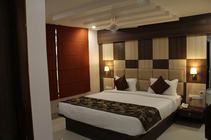 Imagen de la habitación del Hotel Royal Heritage, Guwahati. Foto 2
