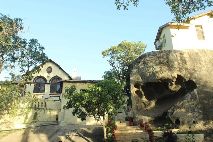 Imagen de los interiores del Hotel Royal Heritage Lake View Resort. Foto 19