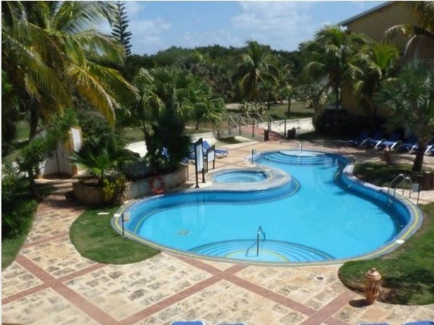 Imagen general del Hotel Royal Hicacos Resort & Spa. Foto 7