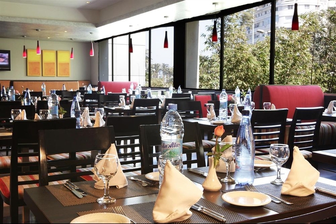 Imagen del bar/restaurante del Hotel Royal Hideaway Casablanca. Foto 5