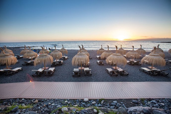 Imagen de los exteriores del Hotel Royal Hideaway Corales Beach (Adults Only). Foto 17