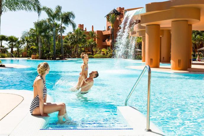 Imagen de la piscina del Hotel Royal Hideaway Sancti Petri. Foto 19