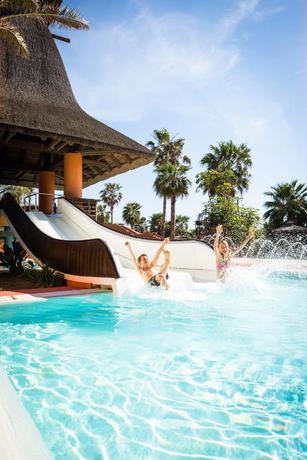 Imagen de la piscina del Hotel Royal Hideaway Sancti Petri. Foto 22