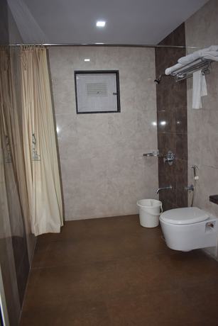 Imagen de la habitación del Hotel Royal Highness, Ahmedabad. Foto 2