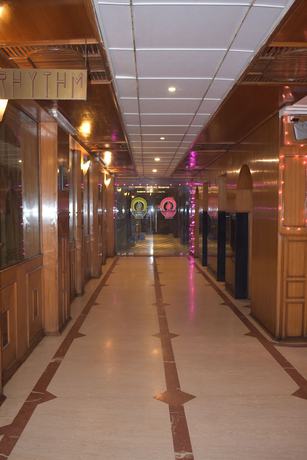 Imagen de los interiores del Hotel Royal Highness, Ahmedabad. Foto 19