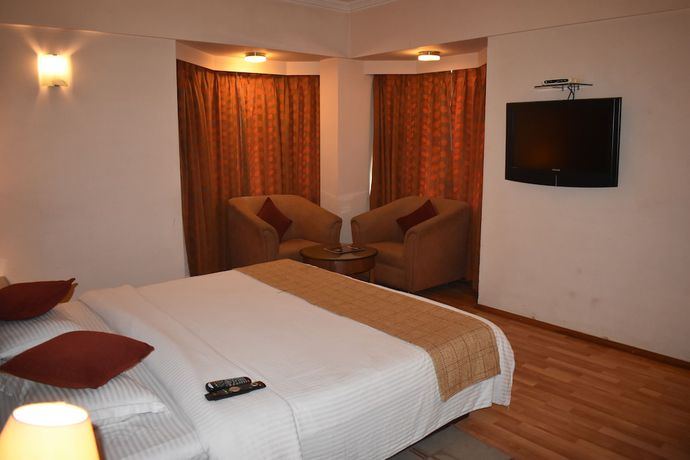Imagen de la habitación del Hotel Royal Highness, Ahmedabad. Foto 9