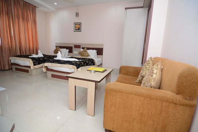 Imagen de la habitación del Hotel Royal Highness, Tinsukia. Foto 7