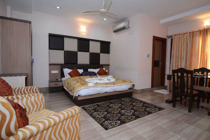 Imagen de la habitación del Hotel Royal Highness, Tinsukia. Foto 13