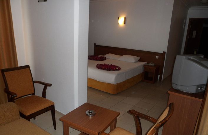 Imagen de la habitación del Hotel Royal Hill, Konyaalti beach. Foto 14
