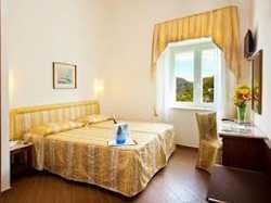 Imagen de la habitación del Hotel Royal Hills, Piano di Sorrento. Foto 3
