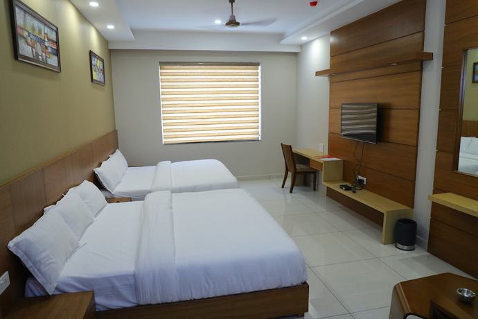 Imagen de la habitación del Hotel Royal Hillton, Paonta Sahib. Foto 9