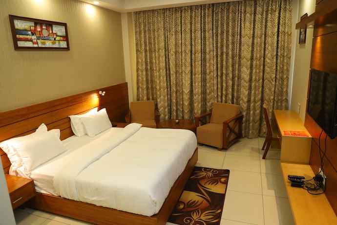 Imagen de la habitación del Hotel Royal Hillton, Paonta Sahib. Foto 16