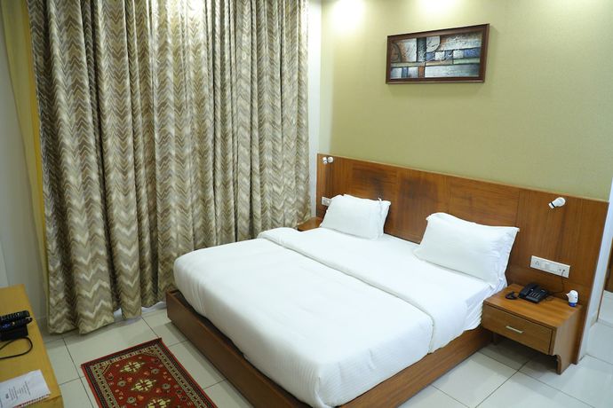 Imagen de la habitación del Hotel Royal Hillton, Paonta Sahib. Foto 18