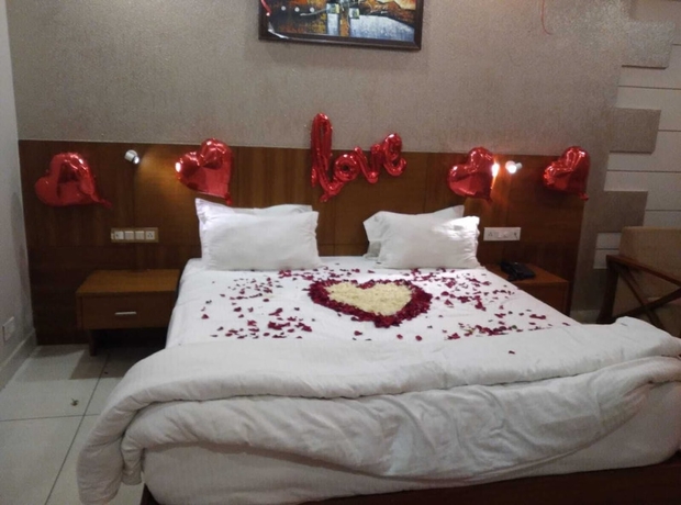 Imagen de la habitación del Hotel Royal Hillton, Paonta Sahib. Foto 6