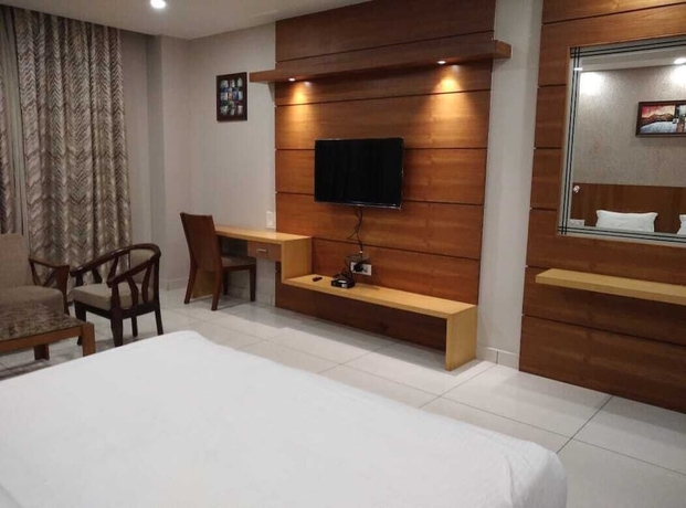 Imagen de la habitación del Hotel Royal Hillton, Paonta Sahib. Foto 7