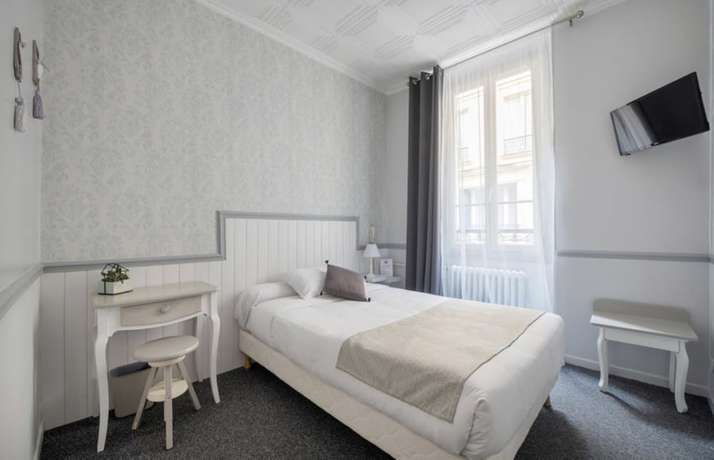 Imagen de la habitación del Hotel Royal H&ocirc;tel, Versalles. Foto 5