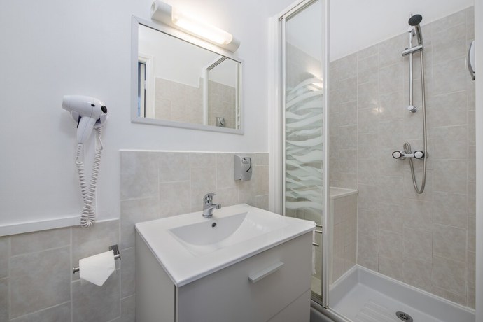 Imagen de la habitación del Hotel Royal H&ocirc;tel, Versalles. Foto 8