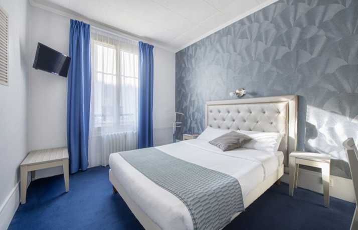 Imagen de la habitación del Hotel Royal H&ocirc;tel, Versalles. Foto 12
