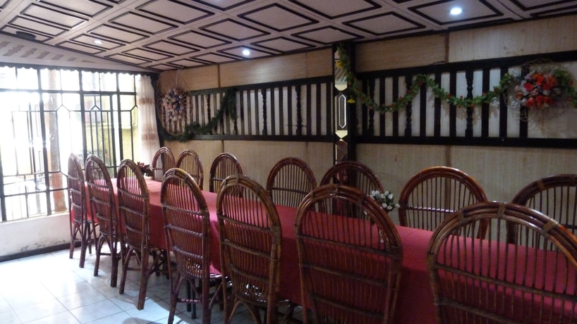 Imagen del bar/restaurante del Hotel Royal Holiday Resort. Foto 4