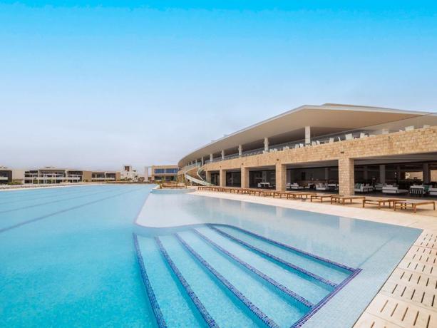 Imagen de la piscina del Hotel Royal Horizon Beijo Mans&atilde;o - Ponta Sino. Foto 12