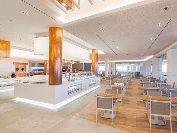 Imagen del bar/restaurante del Hotel Royal Horizon Beijo Mans&atilde;o - Ponta Sino. Foto 2