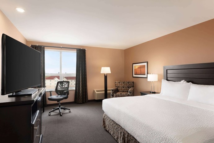 Imagen de la habitación del Hotel Royal Hotel Edmonton Airport Trademark Collection by Wyndham. Foto 9