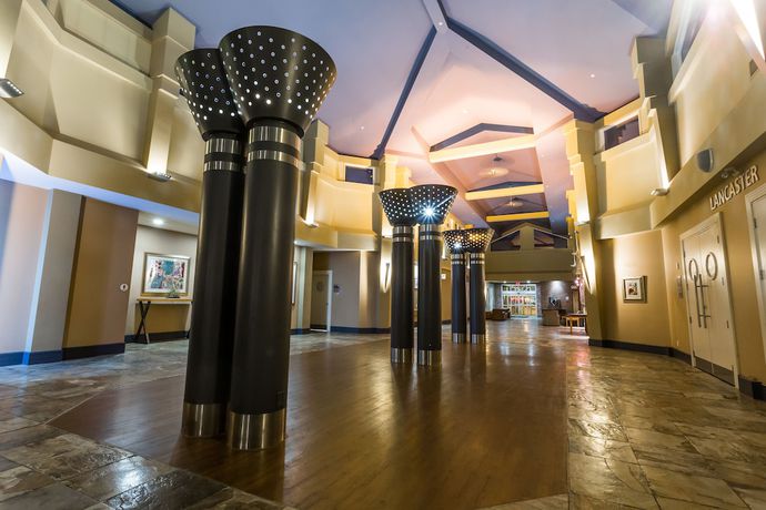 Imagen de los interiores del Hotel Royal Hotel Edmonton Airport Trademark Collection by Wyndham. Foto 17