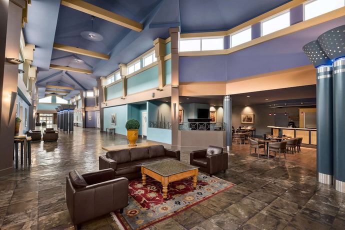 Imagen de los interiores del Hotel Royal Hotel Edmonton Airport Trademark Collection by Wyndham. Foto 19