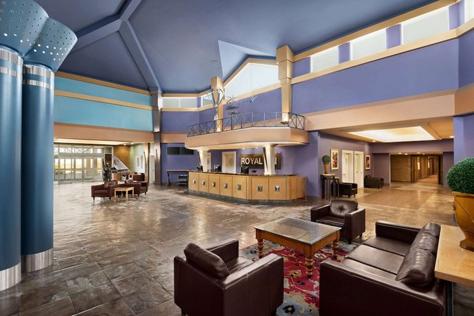 Imagen de los interiores del Hotel Royal Hotel Edmonton Airport Trademark Collection by Wyndham. Foto 20