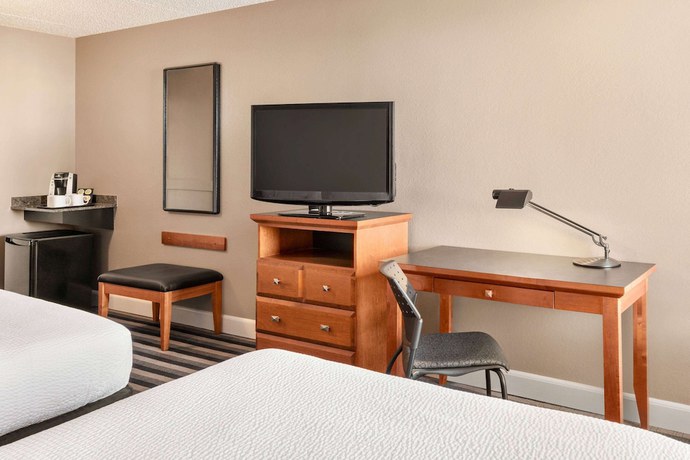 Imagen de la habitación del Hotel Royal Hotel Regina, Trademark Collection by Wyndham. Foto 8