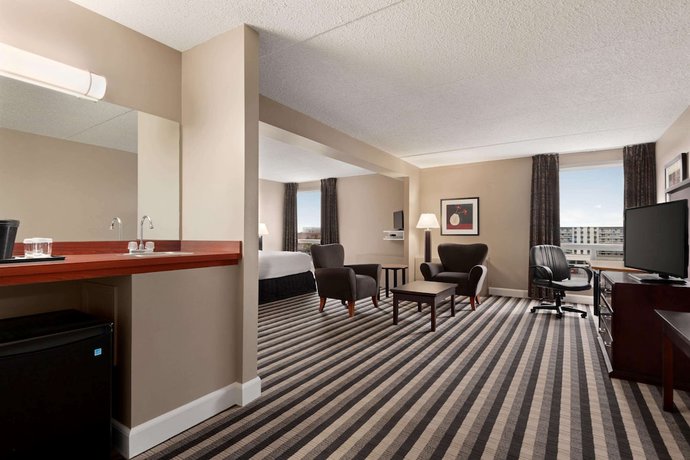 Imagen de la habitación del Hotel Royal Hotel Regina, Trademark Collection by Wyndham. Foto 13