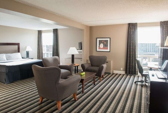 Imagen de la habitación del Hotel Royal Hotel Regina, Trademark Collection by Wyndham. Foto 15