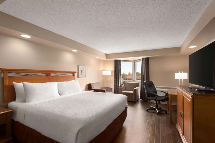 Imagen de la habitación del Hotel Royal Hotel West Edmonton, Trademark Collection by Wyndham. Foto 7