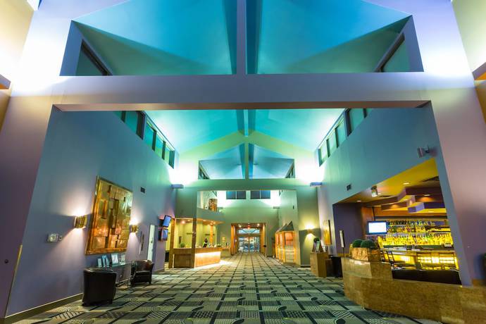Imagen de los interiores del Hotel Royal Hotel West Edmonton, Trademark Collection by Wyndham. Foto 12