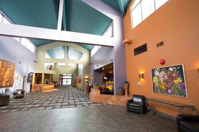 Imagen de los interiores del Hotel Royal Hotel West Edmonton, Trademark Collection by Wyndham. Foto 13