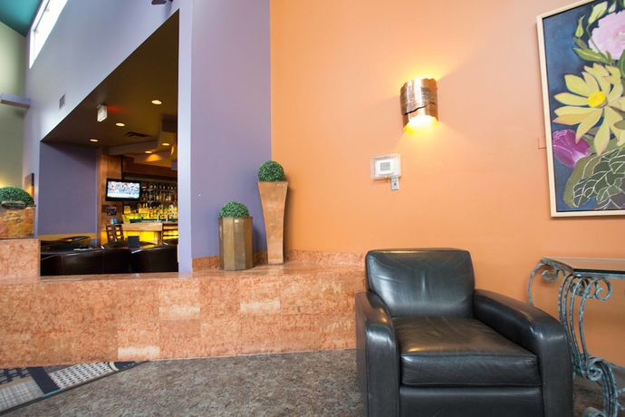 Imagen de los interiores del Hotel Royal Hotel West Edmonton, Trademark Collection by Wyndham. Foto 20