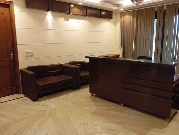 Imagen de los interiores del Hotel Royal India - South City 1. Foto 10