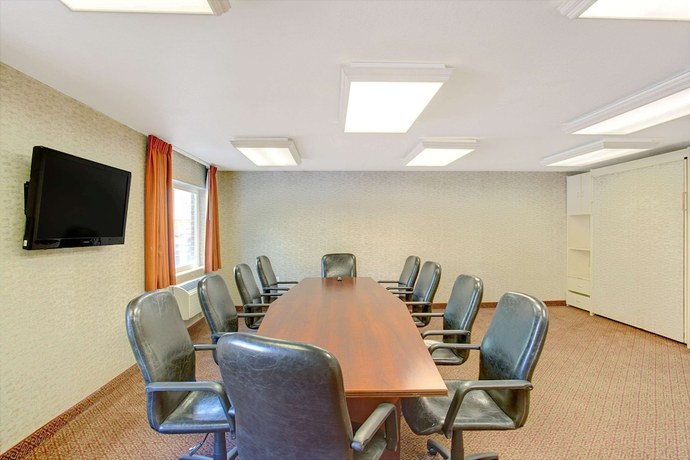 Imagen de los interiores del Hotel Royal Inn Airport. Foto 11