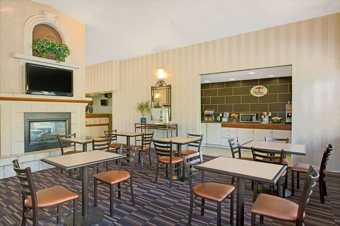 Imagen de los interiores del Hotel Royal Inn Airport. Foto 12
