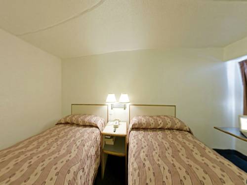 Imagen de la habitación del Hotel Royal Inn, Charlotte. Foto 12