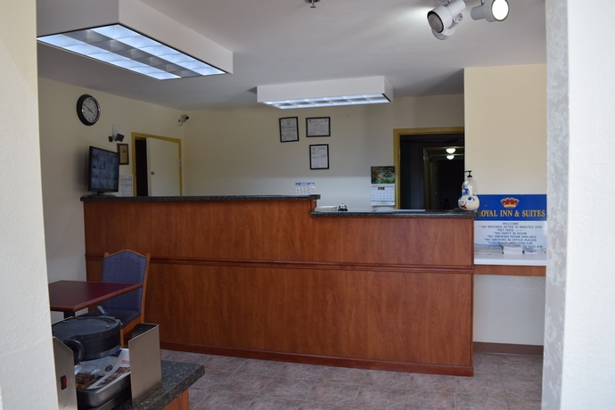 Imagen de los interiores del Hotel Royal Inn Douglasville. Foto 17
