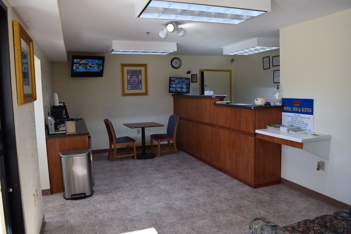 Imagen de los interiores del Hotel Royal Inn Douglasville. Foto 18