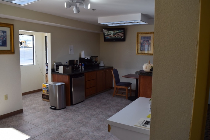 Imagen del bar/restaurante del Hotel Royal Inn Douglasville. Foto 3