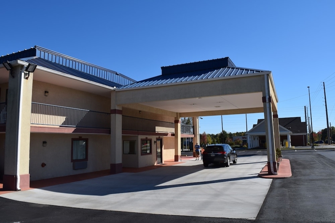 Imagen de los exteriores del Hotel Royal Inn Douglasville. Foto 12